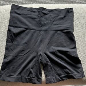 Skims high waisted control top underwear